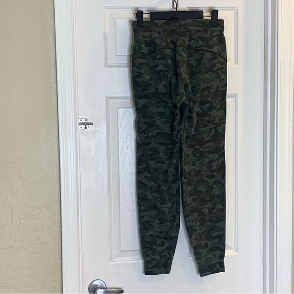 Lululemon Ready to Rulu Jogger 29" Heritage Camo Dark Olive Green Twill Size 4 - Picture 4 of 12